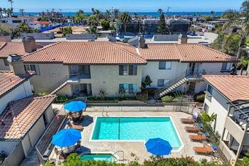 Swimming pool & spa